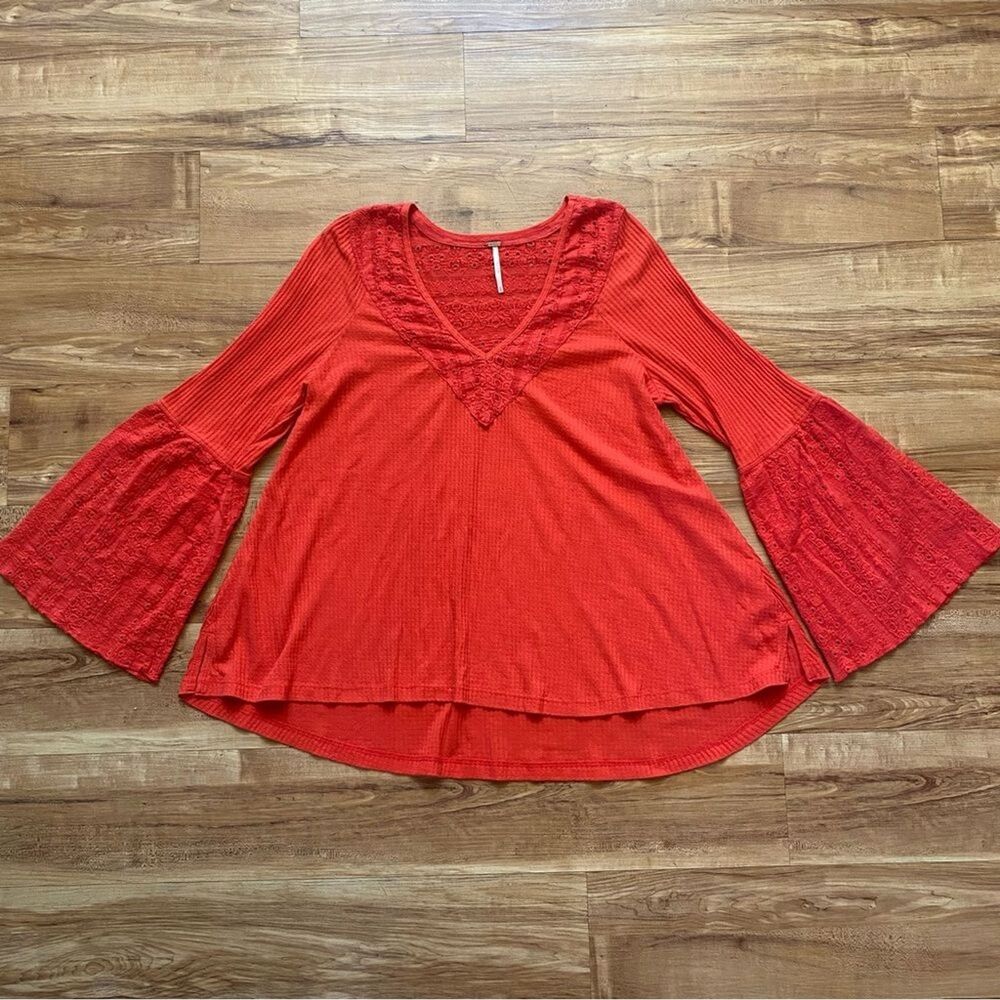 FREE PEOPLE S Parisian Nights Eyelet Vermillion Bell Sleeves Boho Hippie 70s Top